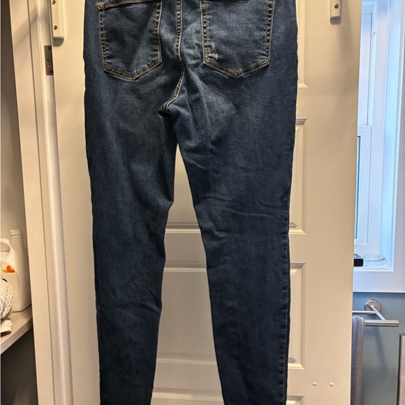Joe Fresh Women’s Classic Slim Jeans Size 30 - Picture 3 of 4